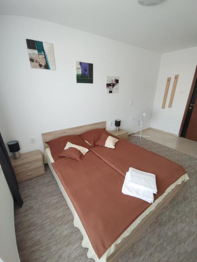 Fiesta Apartman Hotel Miskolc Ngoại thất bức ảnh