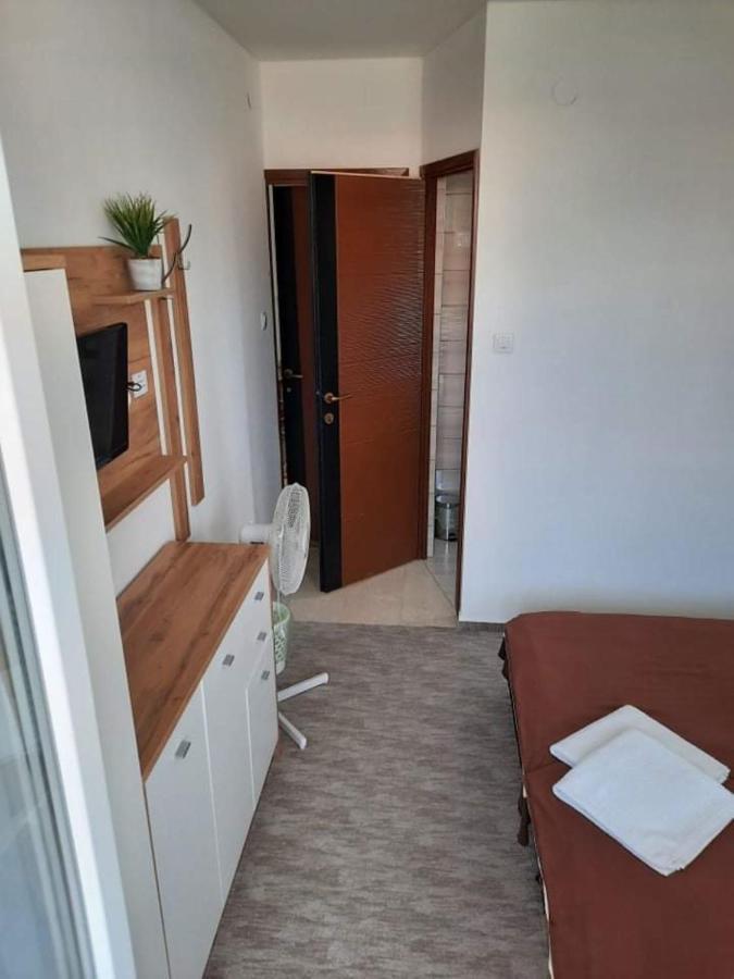Fiesta Apartman Miskolc Ngoại thất bức ảnh