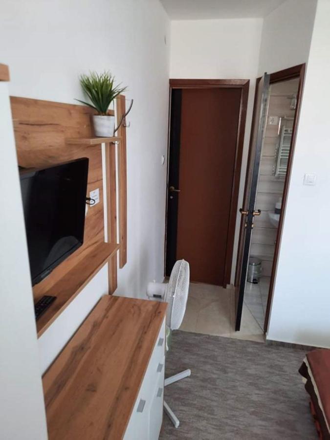 Fiesta Apartman Miskolc Ngoại thất bức ảnh