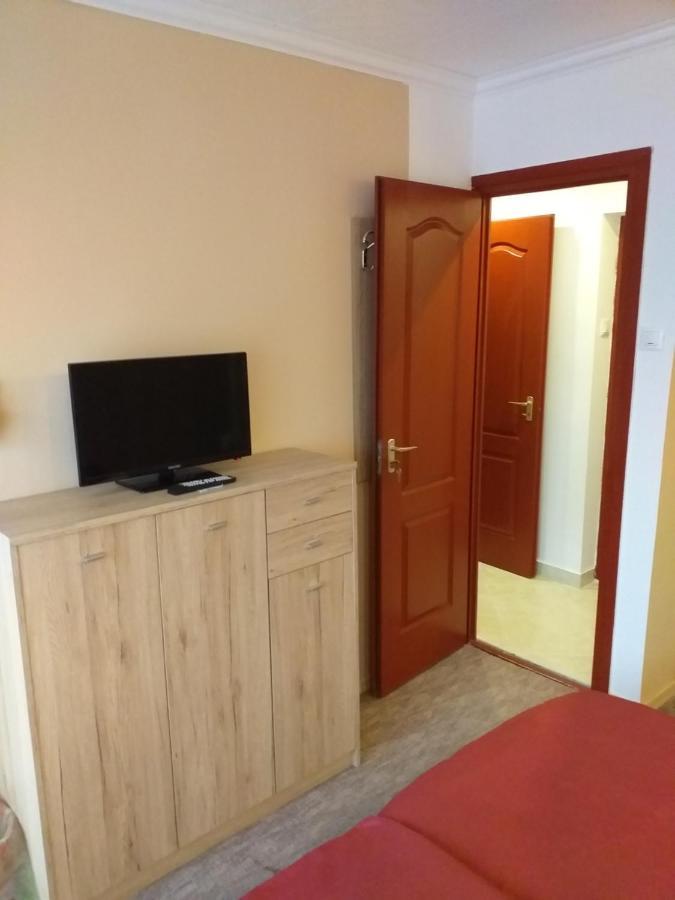 Fiesta Apartman Hotel Miskolc Ngoại thất bức ảnh